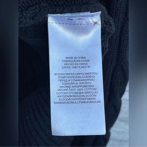 RALPH LAUREN BLACK LABEL
Cable-Knit Buckle-Trim Sweater Large - Picture 7 of 10